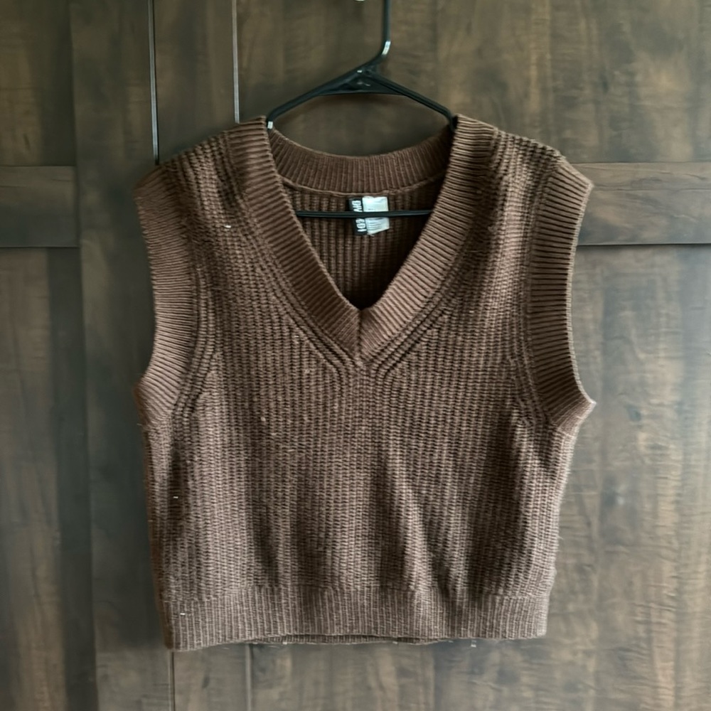 brown sweater